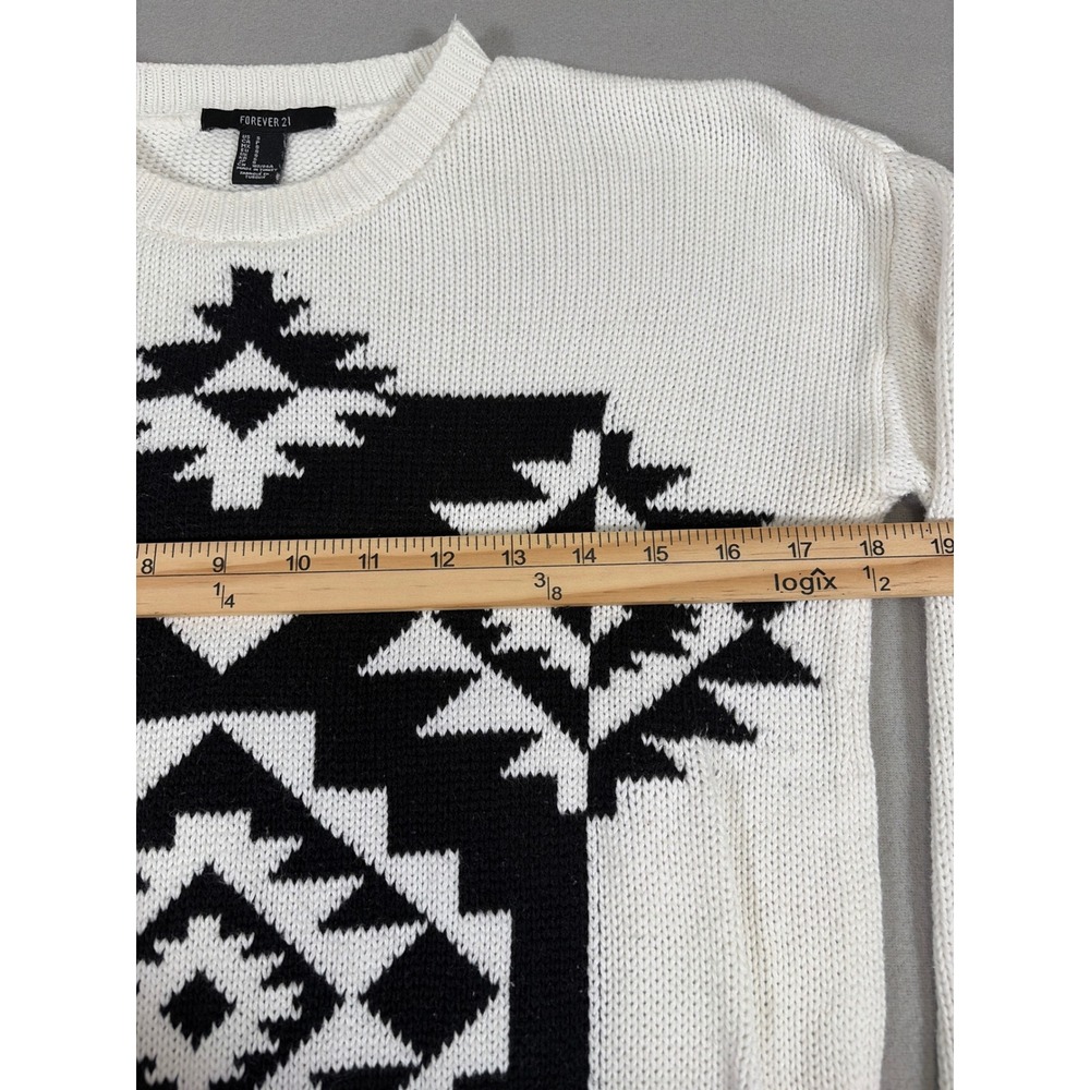 Forever 21‎ Womens Small White Black Geometric Southwestern Knit Cotton Sweater - Picture 6 of 8